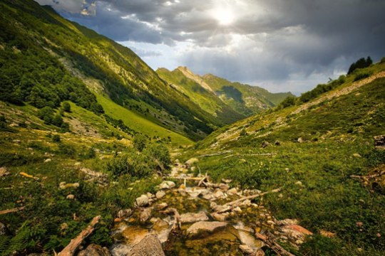 Pyrenees hiking tour